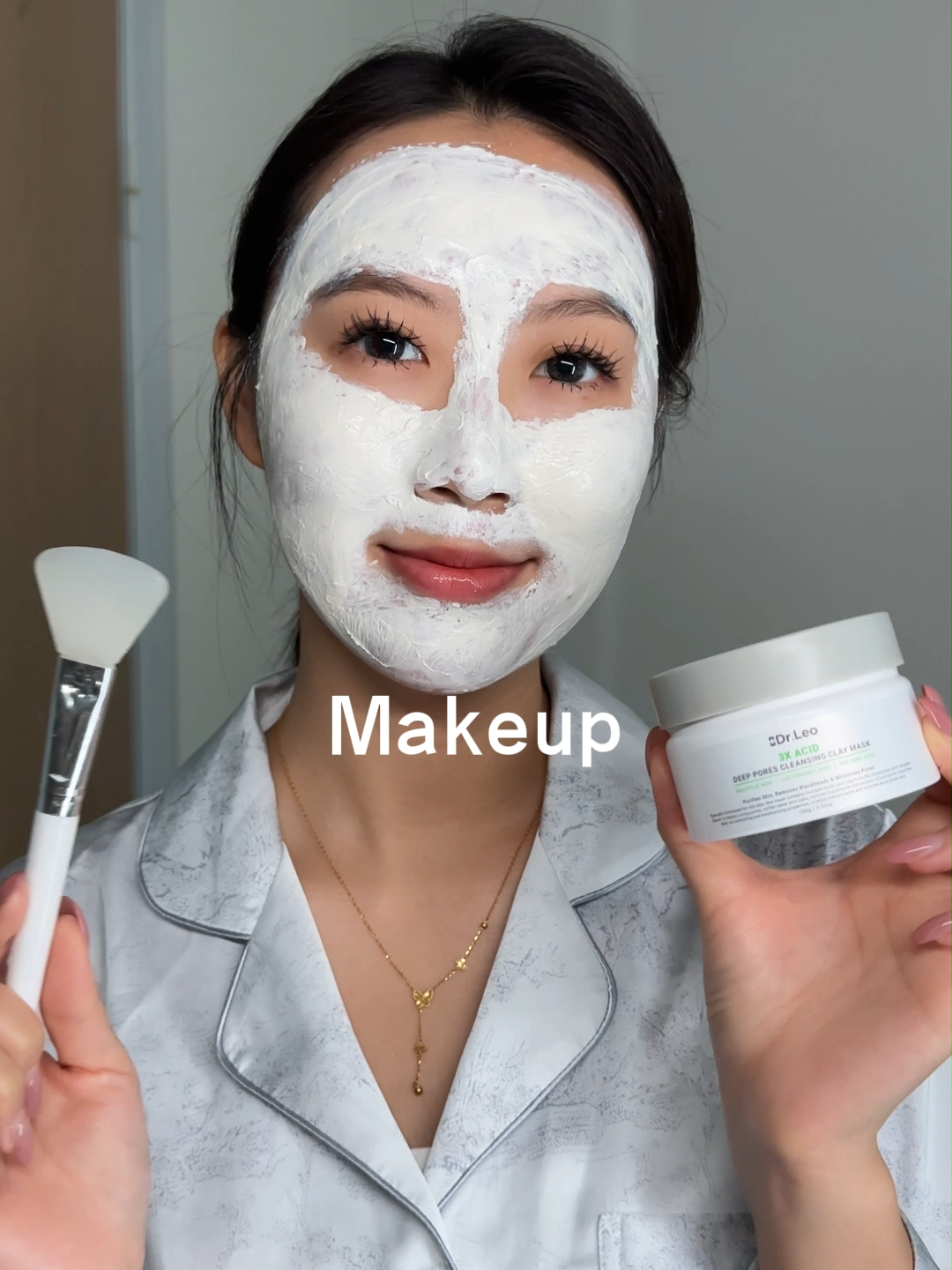 Detox pori, kawal minyak, cerah muka , semua dalam Clay Mask Dr Leo!