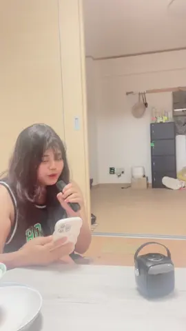 အသံတော်တော်ကောင်းတာပါသီချင်းတစ်ပုဒ်လုံးဆိုသွားတာမိုက်ချက်😑🙂‍↔️#fyp #foryou #japan 