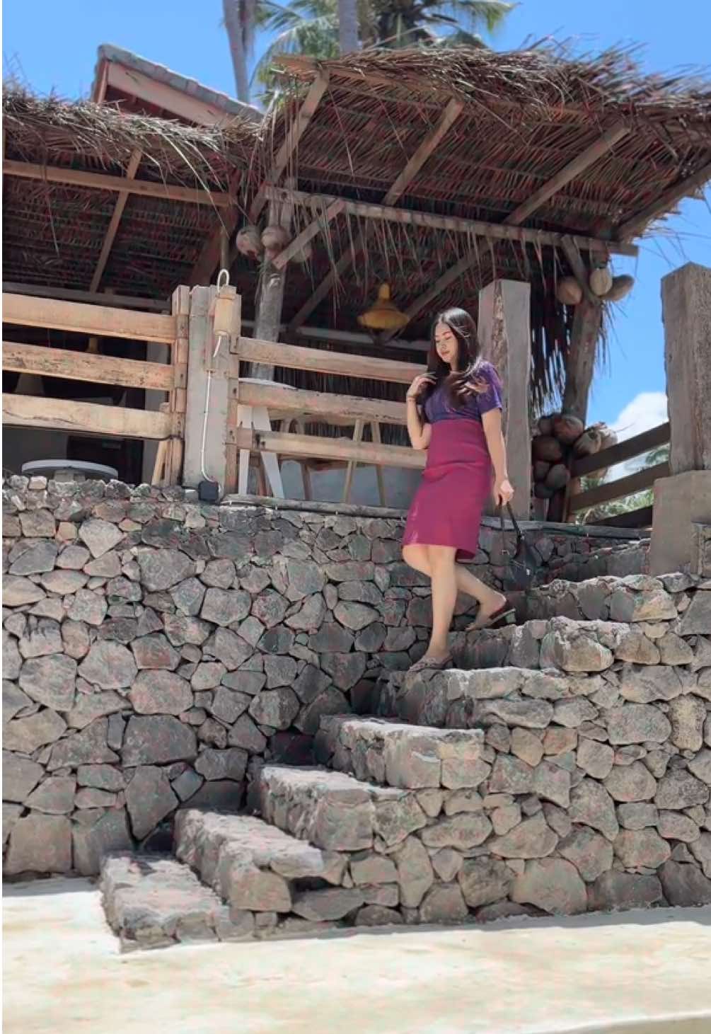 🏖️ Beautiful place @Mangsi Jungle Beach Ini kostum habis ada kegiatan pelantikan langsung cuzz jadinya agak saltum sih ketempat ini 😂😍