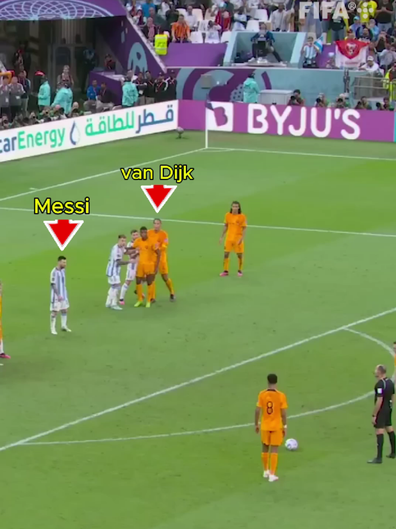 Tactique surprenante sur coup franc 🧠🥶#footballtiktok 