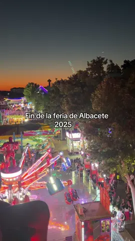 ¿Fuiste a la feria de Albacete este año? 🎡 #Feria #Ferias #Albacete #Atracciones #Atardecer 