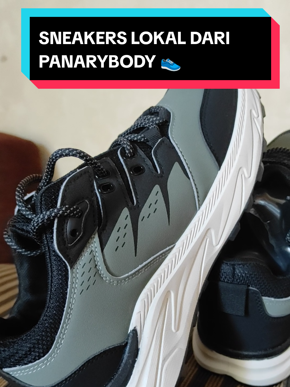 Sepatu lokal sneakers dari brand asli Indonesia Panarybody. Yuk support UMKM Indonesia, bungkus kak 😊  #sepatu #sneakers #sepatusneakers #panarybodyshoes #modalkontendoang 