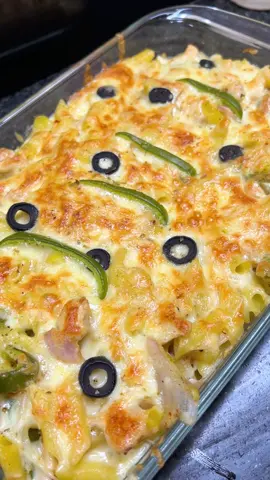 Cheesy Chicken Pasta #pasta #chicken #cheese #easy #yum #foryou #viral #fyp #treanding #Recipe #FoodLover #foodies 