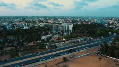 hôtel la paix abandonné le gouvernement togolais si tes une foi. visit quand elle était en 