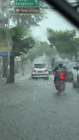 Rainy Bali Drive #bali #indonesia #travel #rain #driving 