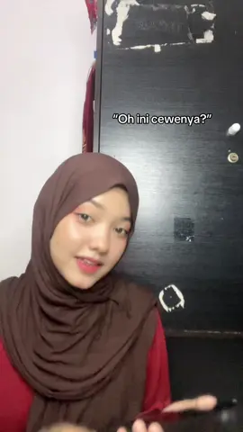 Melihat mu bhagia dgn yg lain tugas ku sudah sleesai😌#arabicsong #arabic #fyp seketika senyum ku adalah palsu