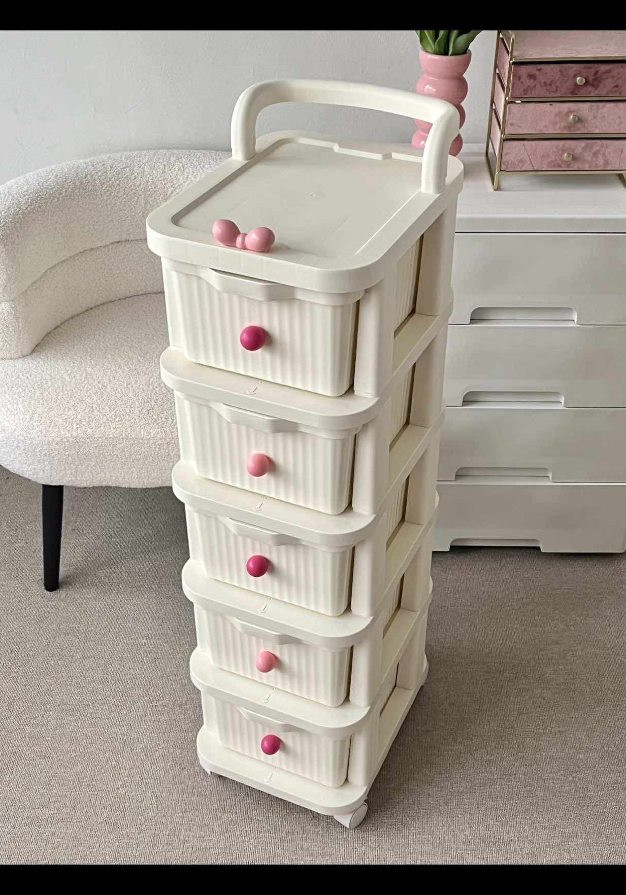 designnya juga slim ga makan tempat banyak, cutieeee 😆🩷 #raktingkat #rakserbaguna #barangberfaedah 