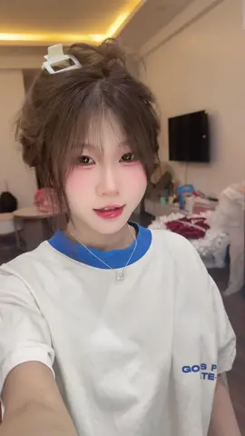 Mặt lệch p22728228