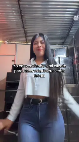 Yo sin vender nada 🥲🇧🇴🇵🇪 #limaperu🇵🇪🤩 #boliviana #ventaspormayorymenor #perulima #gabinetes  