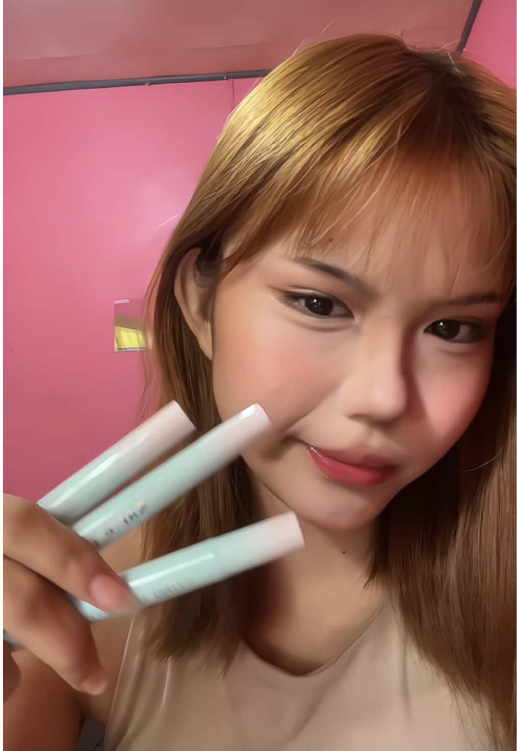 Frosty shine = instant lip upgrade! #saceladyicyglossytint #saceladyliptint #glosslipstick @SACE LADY beauty.ph 