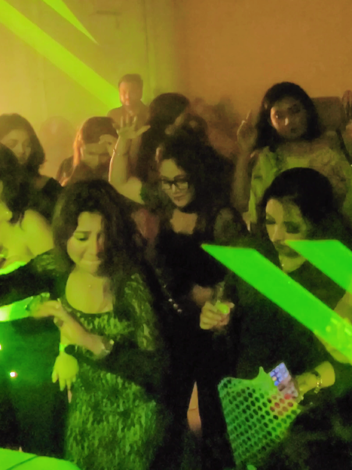 Just Feel The Energy 🔥 𝕋𝕙𝕖 𝕦𝕝𝕥𝕚𝕞𝕒𝕥𝕖 𝕣𝕦𝕤𝕙 𝕨𝕚𝕥𝕙 𝔻𝕁 𝕄𝔼ℝ𝔸ℤ #djmerazmnr #bangladeshidj #pioneerdj #DanceFever #bdparty 