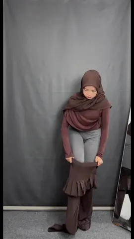 Serius woy ini sebagus ini under 100ribuan aja🫵🏻😭🤎#celanaolahraga #joging #celanaolahragawanita #hanafashion #celanaolahragamurah 
