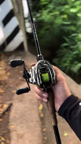 รอกอะไรก็ไม่รู้ิ ตีไปหนวกหูไป🥴🤤 #ตกปลา #ตกปลาช่อนข้างทาง #daiwa #shimano #ตกปลาชะโด 