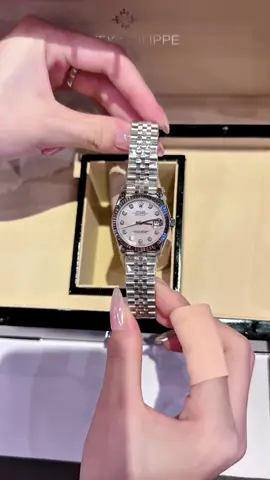 Bản máy Thuỵ Sĩ Form đẹp quá chị em ơi😍#xuhuong #dongho #donghodep #fyp #nghiendongho 