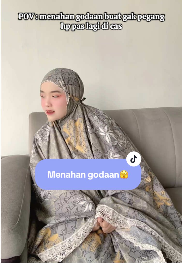 Bawaannya suka pengen cepet-cepet di cabut😔🥹 #fypシ゚viral #mukenazena #gratisongkir #gajiansale #fypviralシ 