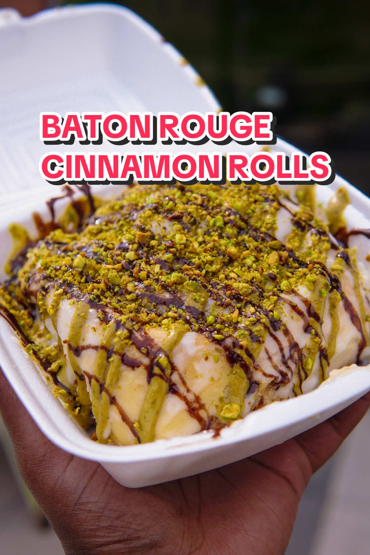 House of Deaux serving up some delicious, fluffy cinnamon rolls! 🔥 @House_of_Deaux  #food #batonrouge #cinnamonroll #dubaichocolate #oreo 