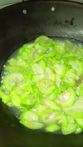 記錄 日常 生活   下廚做菜  篇 台灣式  蒸煮  翠綠  絲瓜