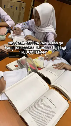 hmmm #fkui #fkugm #kedokteran #4u #fyppppppppppppppppppppppp 