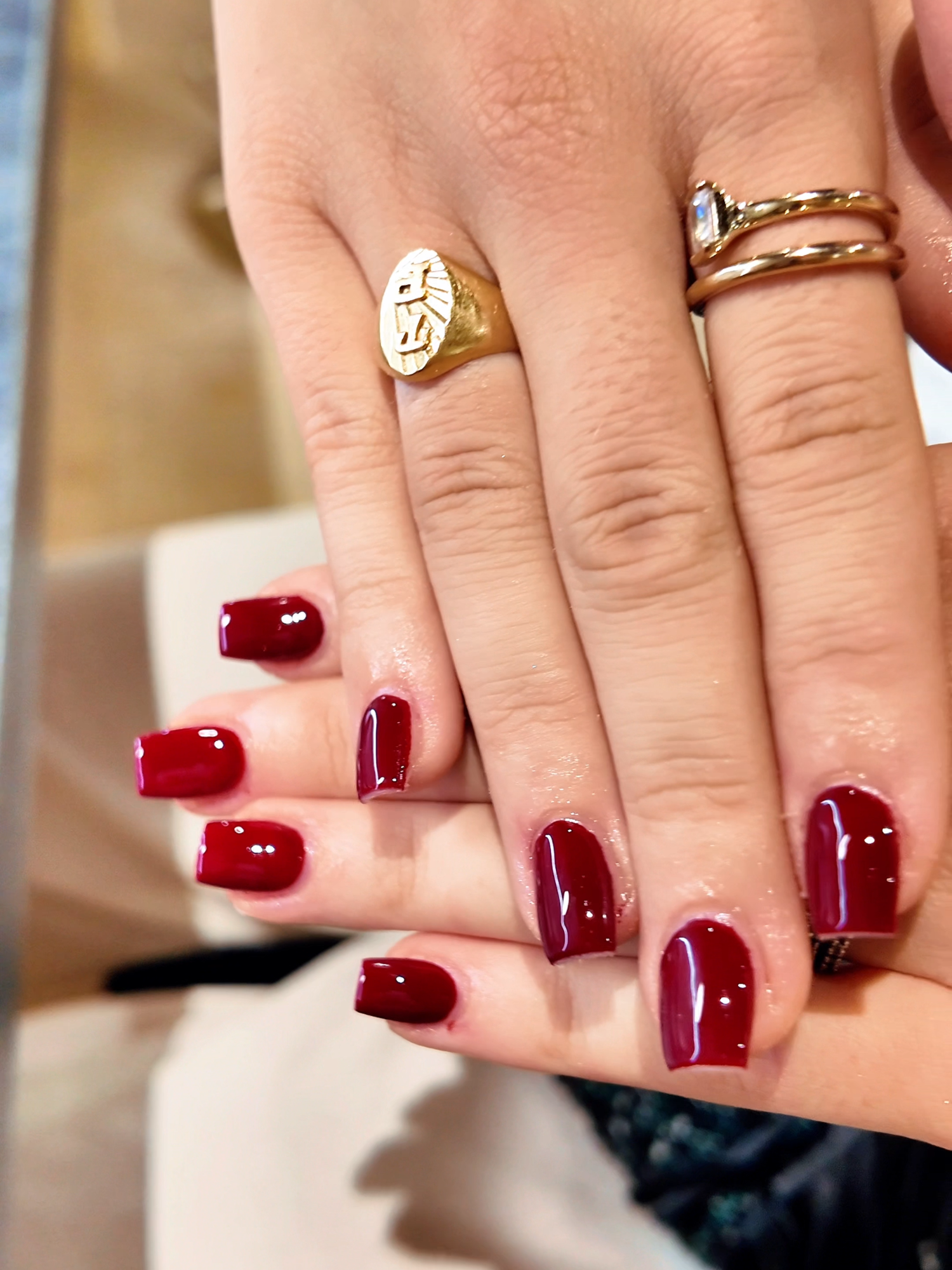 💅✨ Chez Beauty Cass, vos ongles ne sont pas entre n’importe quelles mains. On travaille uniquement avec des produits de haute qualité, testés et approuvés pour garantir : 👉 une tenue optimale, 👉 un rendu impeccable, 👉 et surtout, le respect de vos ongles naturels 🌸. Mais les produits ne font pas tout… C’est aussi le savoir-faire de nos prothésistes ongulaires formées et passionnées qui fait la différence ✨ 📲 Prenez rendez-vous et découvrez la différence entre “faire ses ongles”… et confier ses ongles à de vraies professionnelles ✨ 📍 Beauty Cass – 3 rue Gambetta, 30800 Saint-Gilles #Nîmes #saintgilles #perfection #nimes #institutdebeauté #nailsart #ongles #nailsartvideos #artist #naturelle #semipermanent