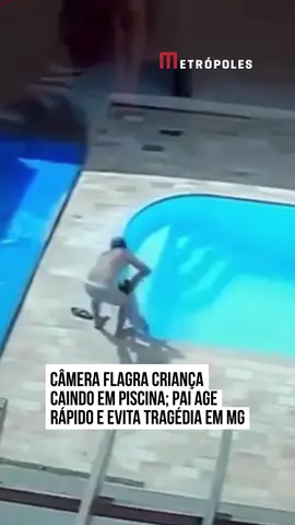 Kelly Maia, de 36 anos, compartilhou sobre um #susto enorme que levou ao percebeu que sua filha havia caído na #piscina. Felizmente, Antonella foi rapidamente socorrida pelo pai, Rubem Nunes, que estava por perto. As imagens da câmera de #segurança foram compartilhadas pela mãe e mostram o momento angustiante.  O vídeo acumulou mais de 8 milhões de visualizações desde a sua publicação em 23 de agosto, dia em que ocorreu o acidente, na cidade de São João Del Rei (MG). 