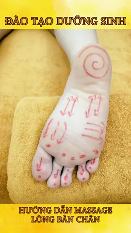 Massage lòng bàn chân #Đàotạogộiđầudưỡngsinh #họcspa #xuhuongtiktok #ViệnRitaspa  #chămsócdachuyênsâu