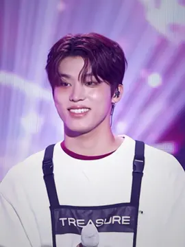 Apasii senyum senyum gituuu🙄 KAN CAKEPPP #jeongwoo #treasure #foryou 