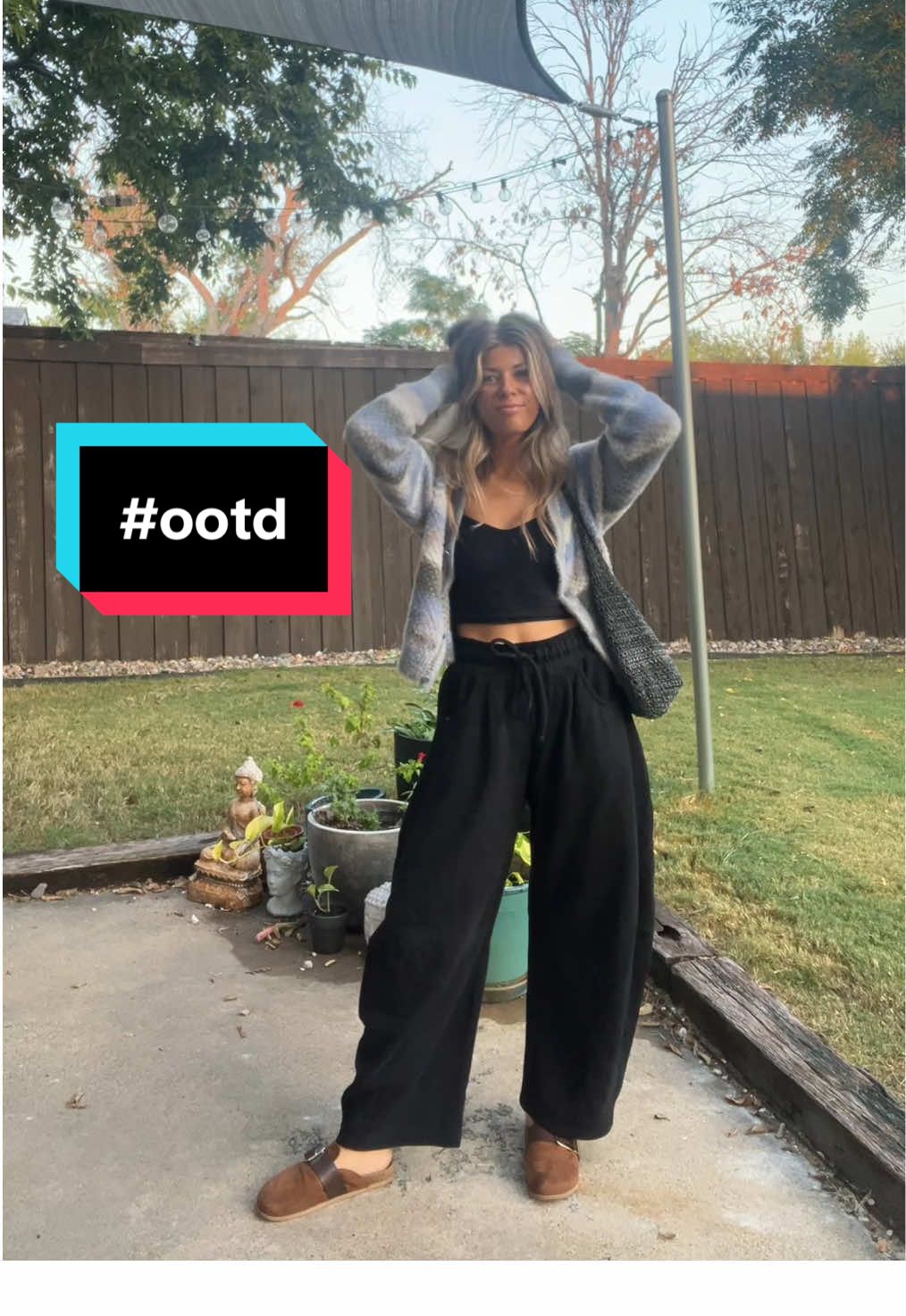loving these barrel sweatpants from @Urban Outfitters ❤️‍🔥 sweater from @Uptown Cheapskate , shoes from @Old Navy Official & #thrifted purse ✌🏽 #boymom #momssupportingmoms #OOTD #coolmom 