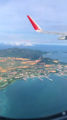 Vịnh Cam Ranh nhìn từ máy bay 🥰 Top vịnh biển chiến lược tại Đông Nam Á ☺️ #biencamranh ; #biennhatrang  #canhdepvietnam ; #haiquanvietnam ; #tuhaovietnam 