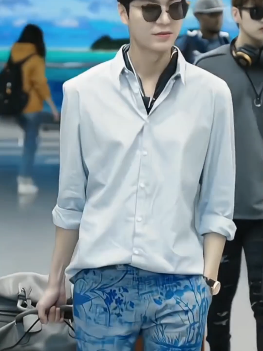 Masih jatuh hati sama oppa satu ini...Ganteng nya awet banget..😍🥰 #leeminhoo #gujunpyo  #kimtan #fyp #foryoupage❤️❤️ 