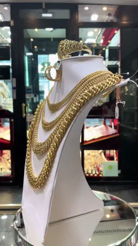 💥💥Maille américaine - or 18 carats💥💥. Payez en plusieurs fois sans frais - #laprincessebijoux - À très vite❤️❤️ #collier #mailleamericaine #or18k #maille #collieror #bijouterie #paris #or #bijoux #maghreb #tiktokshop #cadeaux #mariagemaghrebin #mariagealgerien #mariagetunisien #mariagemarocain #kabil #fiancaille #gitan #france #marhaban #or18carats #maille #collieror #bijoutier #bijouxor 
