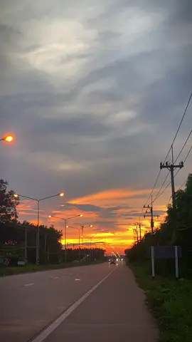 #ยืมลงสตอรี่ได้ #เธรดความรู้สึก #ชอบถ่ายท้องฟ้า #นาแกนครพนม 