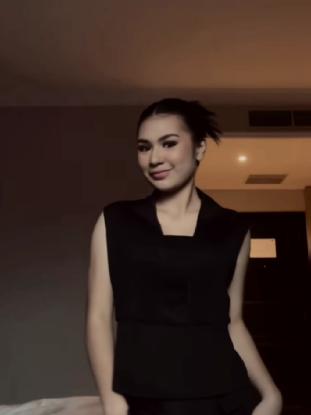 outfit Vanessa Zee for Cloud of Worship tonight! so stunning lovs!🌟🤍 @VANESSA ZEE  #vanessazee #vanessasimorangkir #4u #CapCut