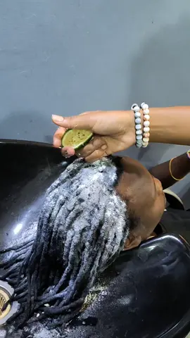 It's detox time, fresh roots, fresh energy #detox #locdetox #dreaddetox #Love #dreadlocks ❤️❤️