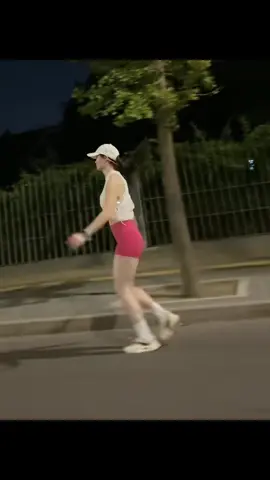 Tôi đã chạy 12 km vào buổi sáng trong 57 phút với nhịp tim 148. Tập thể dục và tự kỷ luật là cách tốt nhất để bạn khỏe mạnh và tốt hơn. Hãy rèn luyện thói quen tự kỷ luật tốt, không thỏa hiệp khi gặp khó khăn, và nuôi dưỡng quyết tâm và niềm tin vững chắc. Hành động chính là câu trả lời.#wuyanni #xuhuong 