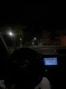 Roletando por aí com 4x4 na mala🔉#explorepage✨ #viraltiktok #golg3 #carrobaixo #funk 