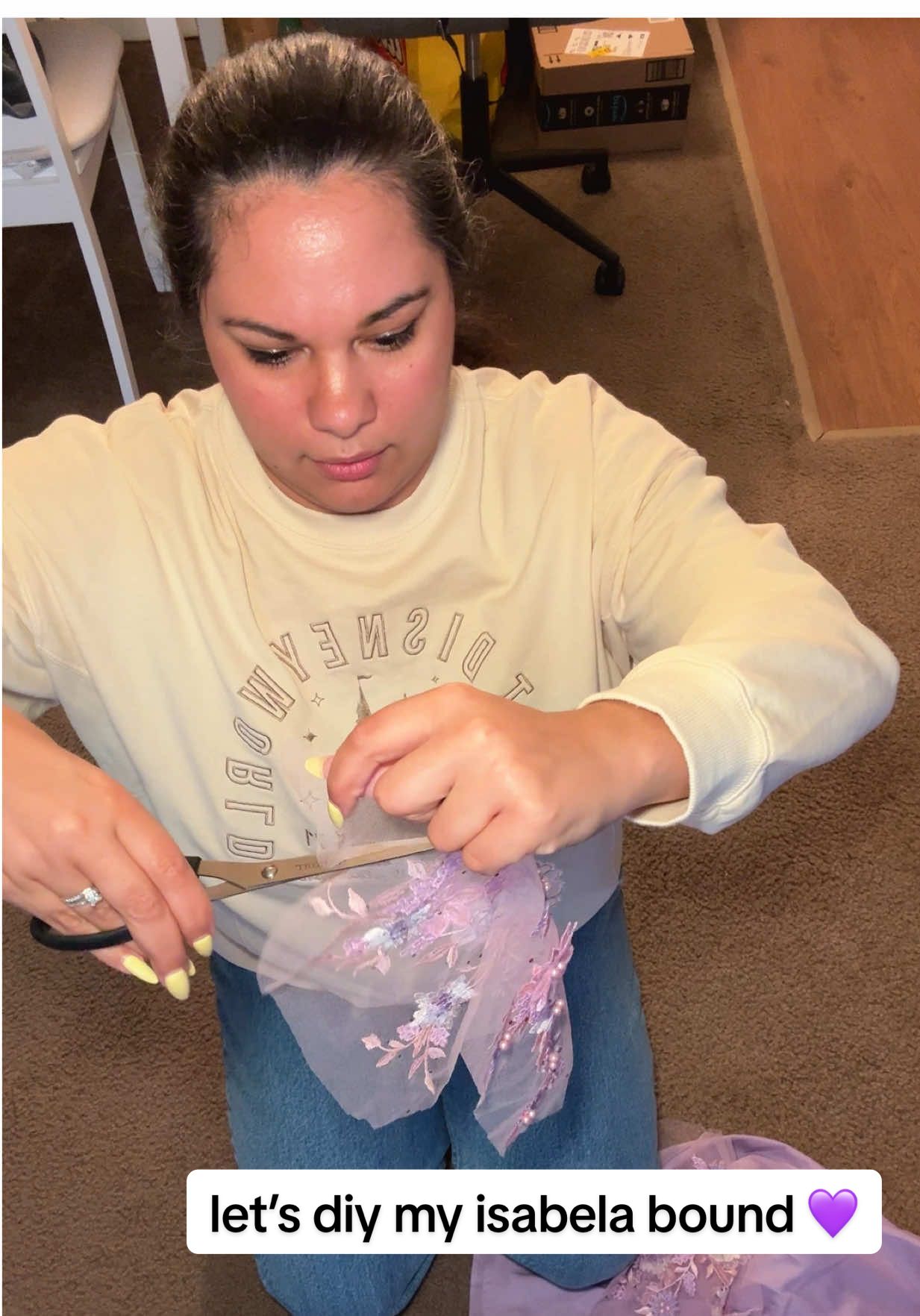 this whole process took under 2 hours and i was so happy with the final look! 💜 as a chronic multitasker who is always looking to save time, this diy was perfect for me! 🌸 what do u think?  #disney #disneybound #encanto #isabelaencanto #disneyoutfits 