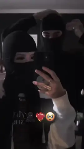 مريض بغرامك #تصميم_فيديوهات🎶🎤🎬 #خربشات_black_🖤🧸 #عباراتكم_الفخمه📿📌 