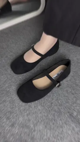 Xinh êm lắm lắm nha đi mùa thu đông thì chân ái #reviewlamdep #giaydep #giaybupbenu 