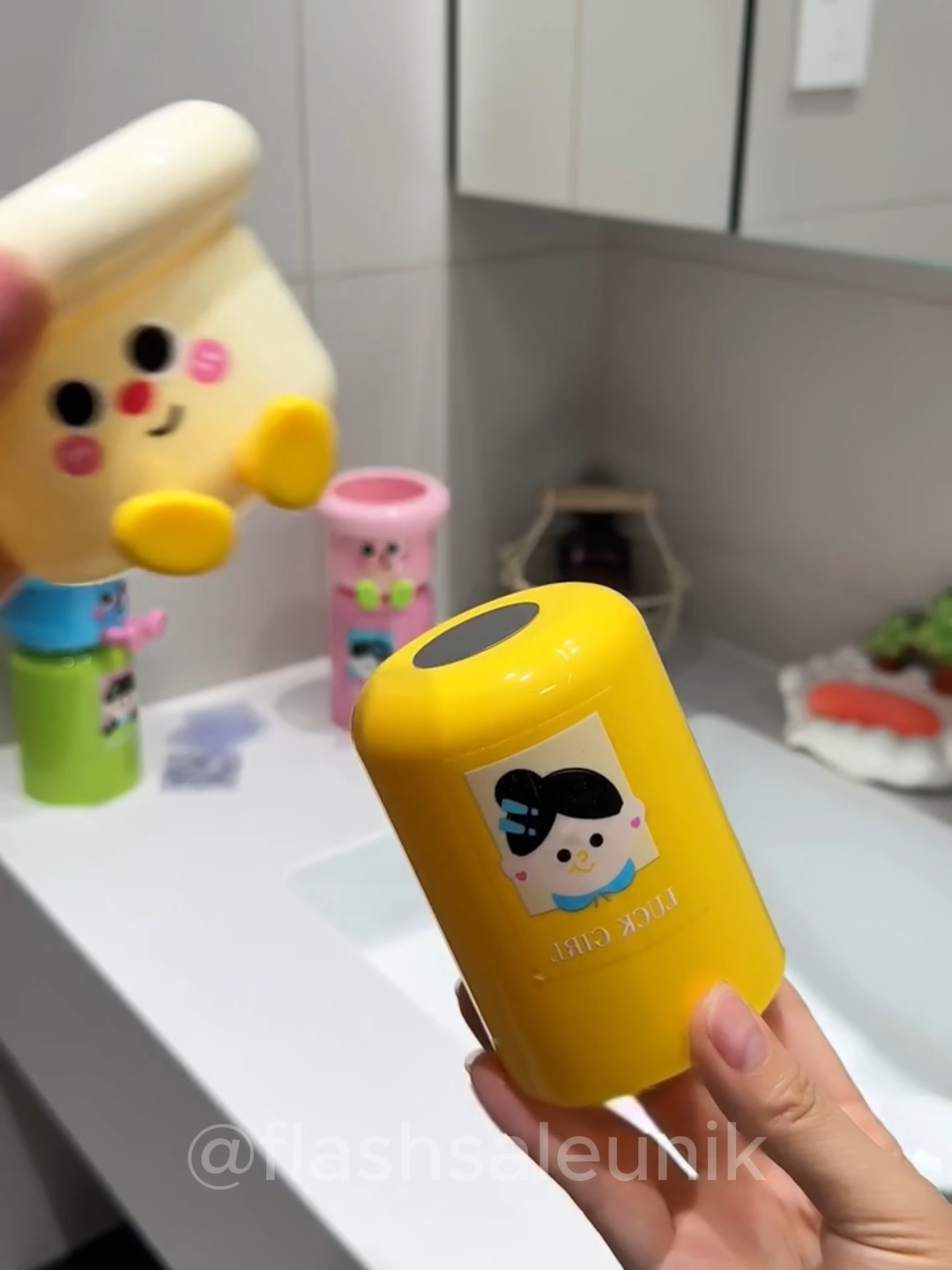 Rak tempat sikat gigi, desain lucu dan cantik.. #raksikatgigi #raksikatgigiserbaguna #raksikatgigitempel #belilokal