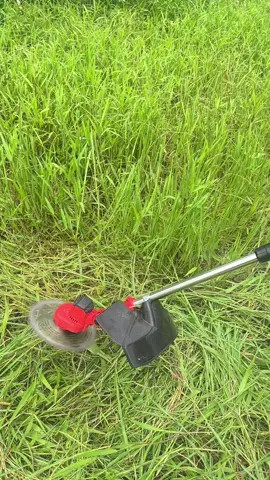 Máy cắt cỏ chạy pin động cơ không chổi than