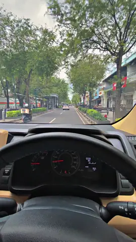 Di kurangi sambate, Di akehi bersyukure ✨ #sewahiacesemarang #sewaelfsemarang #rentalmobilsemarang 