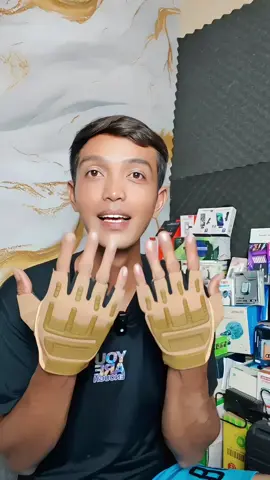 Sarung tangan premium bitzen ini harganya lagi murah, buruan cek keranjang kiri buat tebus harga murahnya #sarungtanganmotor #sarungtangansetengahjari #sarungtanganhalffinger #sarungtangantactical