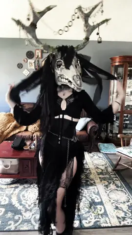 Im working on a new costume!!! Imma post some videos documenting the process! :P #wendigo #monsteroc #occosplay #costumeideas 
