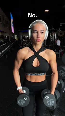 only discipline and patience 🤌🏻   #ForYou #gym #gymgirl  #PersonalTrainer #CanadaFitness 