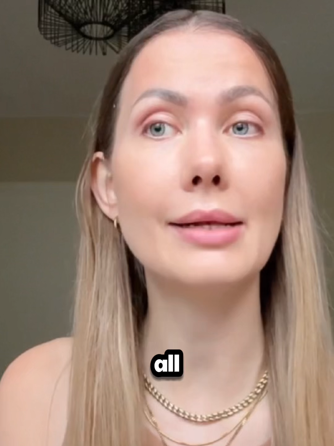 Anzeige: Folge @hauttief für wirksame Hautpflegetipps gegen unreine Haut! 💁‍♀️Meine Geschichte: Als ehemalige Akne-Betroffene weiß ich, wie es ist, mit Problemhaut zu kämpfen. Mit der richtigen Hautpflegeroutine habe ich meine Akne besiegt. Jetzt möchte ich Dir helfen, Dein eigenes Hautwunder zu erleben. _ Warum @hauttief?❤️ ✅ Erprobte Tipps: Ich habe bereits zehntausenden Menschen mit Problemhaut geholfen. ✅ Einfache Umsetzung: Kopiere meine bewährten Methoden und spüre den Unterschied. ✅ Bequem einkaufen: Hol’ Dir alle meine empfohlenen Pflegeprodukte auf 🛍️HAUTTIEF.com oder klicke auf den 🔗Link in meiner Bio. Stelle Deine Pflegeroutine ganz einfach zusammen – ohne den Stress, von verschiedenen Shops zu bestellen. _ 👉Mach den ersten Schritt: 1️⃣ Folge @hauttief 2️⃣ Kopiere meine Tipps 3️⃣ Stelle Deine Pflegeroutine auf 🛍️HAUTTIEF.com zusammen ⬇️ Kommentiere Dein aktuelles Hautproblem und teile Deine Erfahrungen. Ich helfe Dir gerne und tausche Dich mit meiner Community in den Kommentare aus. Ich freue mich darauf, dir zu helfen, weil ich genau weiß, wie es sich anfühlt. ✨ Dein Hautwunder beginnt hier! _ #hauttief #hautpflege #kosmetik #incicheck #haut #skincare #hautpflegeroutine #hautpflegetipps #gesichtspflege #schönehaut #skincarecommunity_de #gesichtspflegetipps #hautwissen #antibabypille #reinehaut #pickel #aknebehandlung #akne #unreinehaut #hormonelleakne #pcos #kosmetikbehandlung #trockenehaut #couperose #rosazea #pod #hautunreinheiten #öligehaut #fettigehaut #talgroduktion