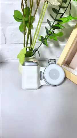 Now your phone can rival a real camera when it comes to taking pictures 😍 #Tech #vloggear #tiktokfinds #tripod#phoneaccessories