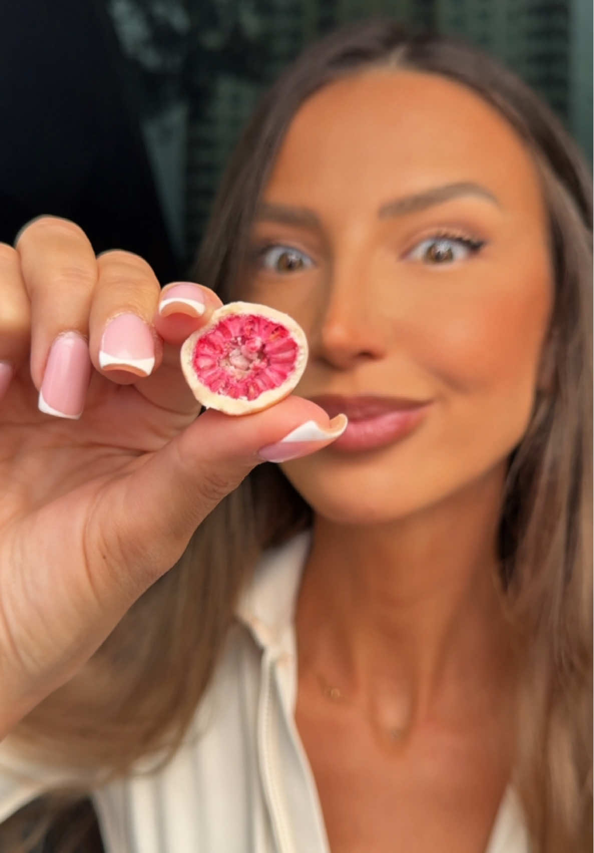 @Trü Frü Trying Tru Fru dried berries 🫐🥥🍓🍌what is your favorite 1,2,3,4,5? #trufru #asmr #mukbang #sweets 