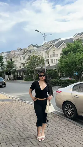 Tưởng không đẹp cho đến khi thử ẻm #cohuuvi #goclamdep #fashion 