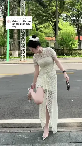 Trả lời @Thu Huế dạ em cao 1m57 - nặng 47kg nha