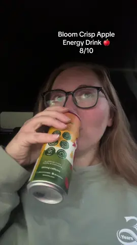 The long awaited return of the energy drink review! Had to stop and grab something this morning cause I was hardcore dragging my feet! This one was delicious! I will 100% be stocking up on these before they are gone. I hope everyone has a great day! 💕 #bloomenergy #pregym #gymrat #caffeineaddict #energydrinkreview 